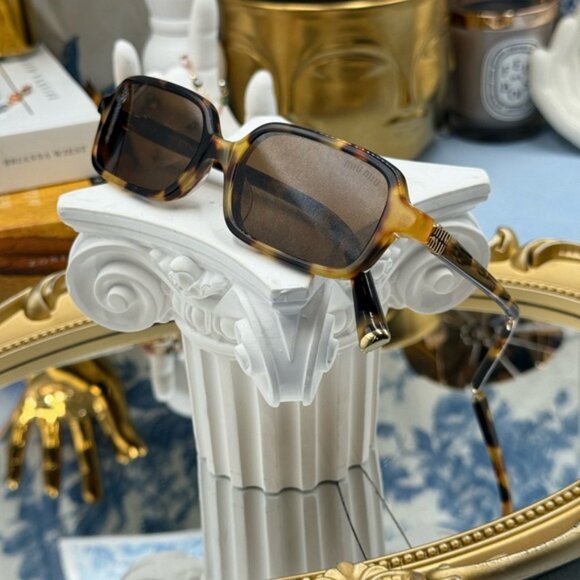 🆕 MIU MIU 🧿 NWOT Miu Regard Rectangular Sunglasses, Tortoiseshell, Beige Lens - Picture 14 of 16